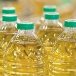 ۵هزار بطری روغن خوراکی احتکاری در ری به قیمت مصوب توزیع شد