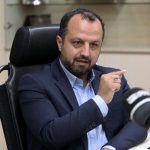 ارز ۴۲۰۰ تومانی هزینه زیادی را بر فعالان اقتصاد تحمیل می‌کند