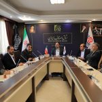نشست رئیس اتاق اصناف ایران با جمعی از فعالان صنف تلفن همراه