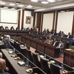 اصناف و بازاریان، افسران خط مقدم جنگ اقتصادی هستند