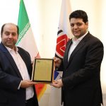 اعطای لوح تقدیر به مدیرعامل و کارکنان شرکت «فرا زمان ساعت»