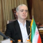 استفاده از خط نستعلیق و پرهیز از حروف لاتین در تابلوهای شهری