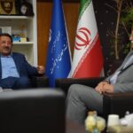 وزیر صمت در دیدار رییس اتاق اصناف ایران پیام تبریک رییس جمهور به مناسبت روز اصناف را ابلاغ کرد